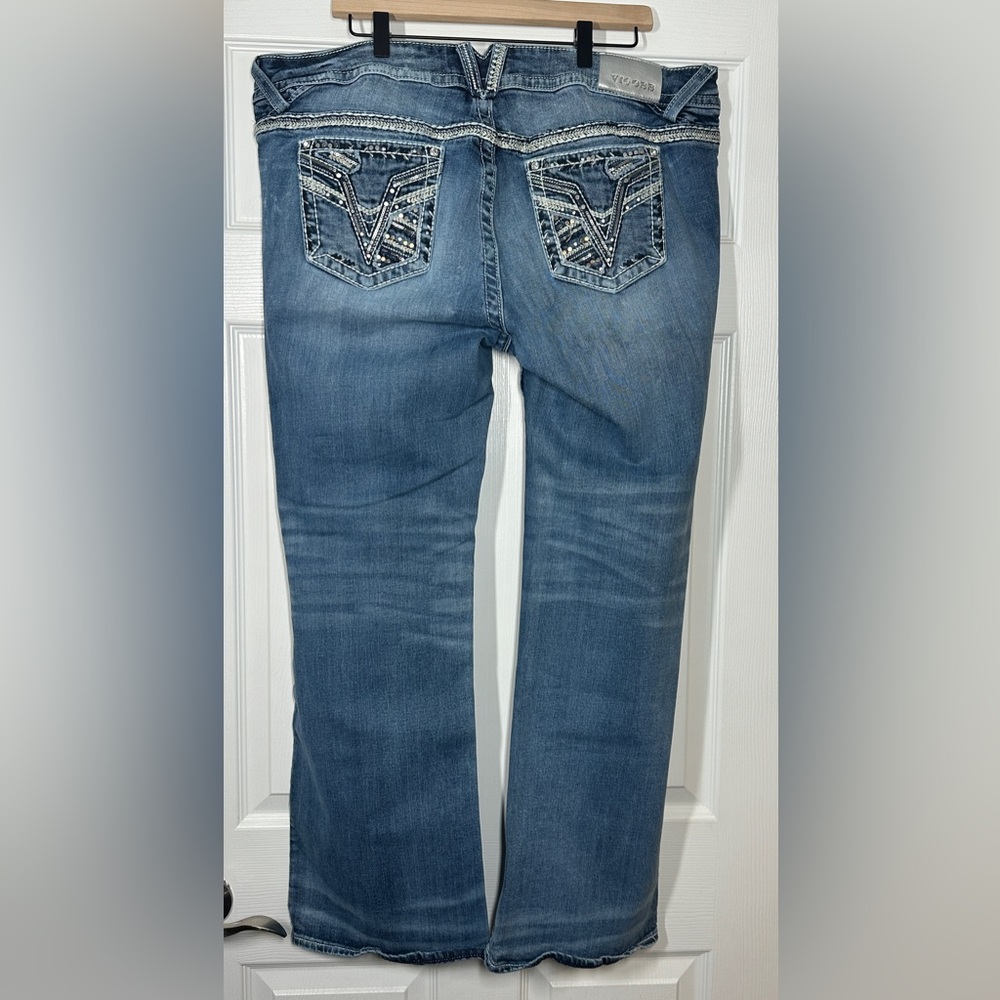 Vigoss "TheChelsea" Bootcut Jeans Size 22 Length 33